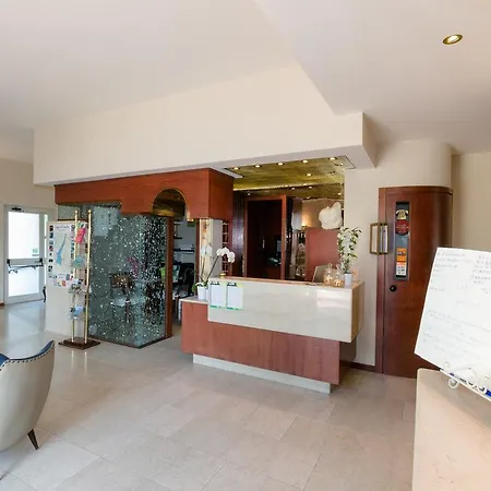Mon Repos Hotel