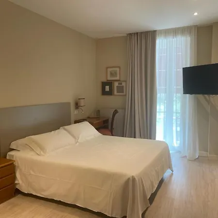 Mon Repos ホテル 3*
